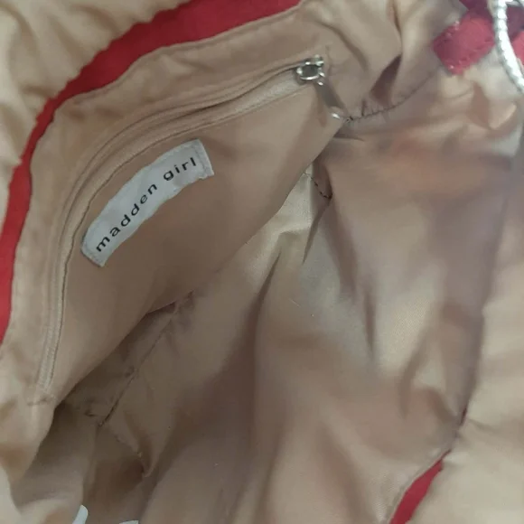 MADDEN GIRL "Picnic" Mini Tote & Wristlet Set - Picture 5 of 9